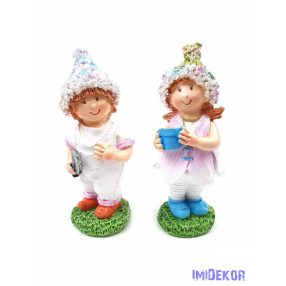 Fehér ruhás álló virágos figura 13cm