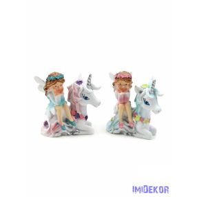 Unikornison ülő tündérlány