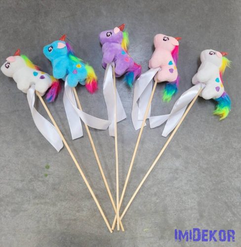 Unikornis plüss pálcás figua 10 cm