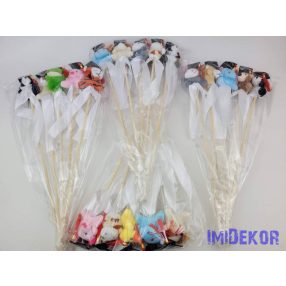 Kalapos vegyes pálcás plüss figura