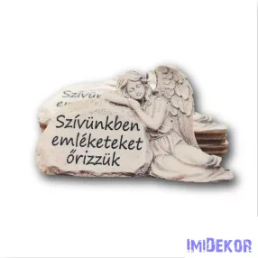   Kőtáblára boruló angyal 3,5x6cm - Szívünkben eléketeket őrizzük