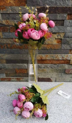 Boglárka aprófejű 5 ágú selyemvirág csokor díszítővel zöldekkel 28 cm Rózsaszín mix