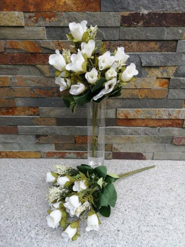 Apró fejű bimbós rózsa 15 fejes selyemvirág csokor 31 cm - Fehér