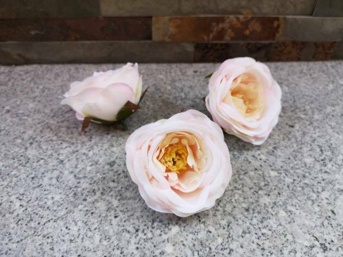 Rózsa szép nyílott bibés selyemvirág fej rózsafej 7 cm - Halvány Rózsaszín