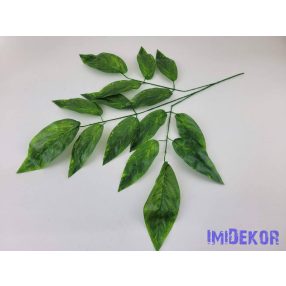 Hegyes levelű ág 15v 67cm