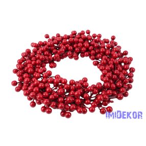 Piros bogyós koszorú 33cm