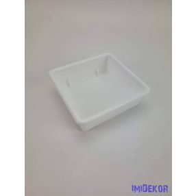 Kocka műanyag tál 1/2 tűzőhabos 11x11cm - Fehér