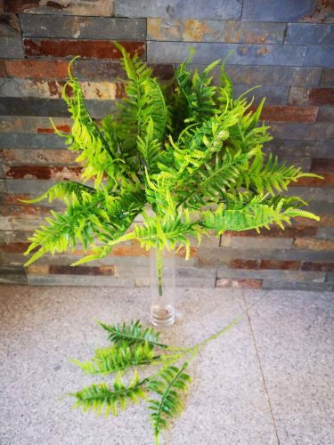 Páfrány pick 1 ág művirág selyemvirág díszítő csokor zöldekkel 39 cm