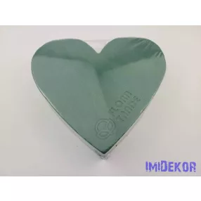 Tűzőhab szív forma fa alapon - Teli 20 cm