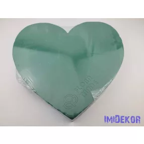 Tűzőhab szív forma fa alapon - Teli 37 cm