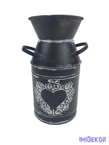 Fekete inda és szívmintás bádog kanna