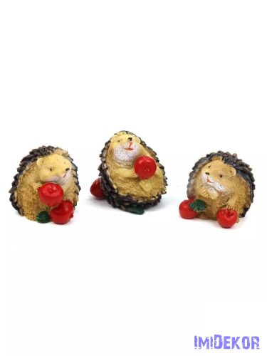 Süni figura almával kicsi