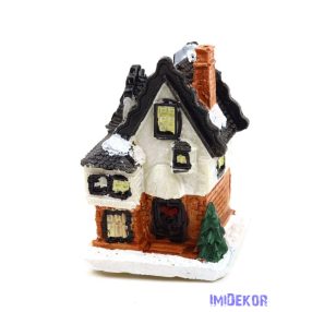 Téli házikó kicsi 5x8x4,5cm - D
