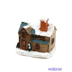 Téli házikó közepes 9x8,5x7cm - A