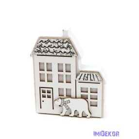 Fa ház ezüst háztetővel 8,5x10x2cm