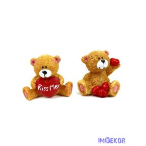 Ülő maci figura - Kiss Me kb 6cm