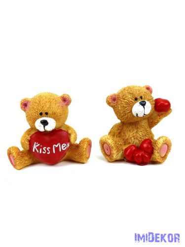 Ülő maci figura - Kiss Me kb 6cm