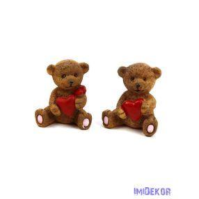 Ülő maci figura szívvel kb 5cm