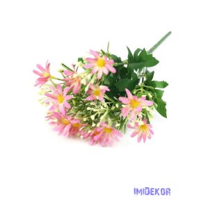 Szeldelt virágú margaréta csokor bogyóval 33cm - Mályva