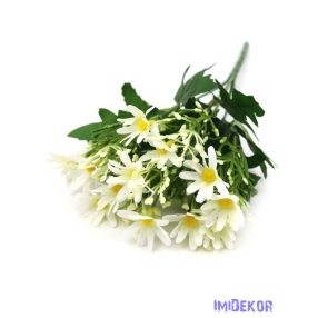 Szeldelt virágú margaréta csokor bogyóval 33cm - Fehér