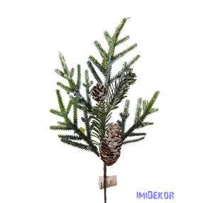 Mű norfolk fenyőág tobozzal