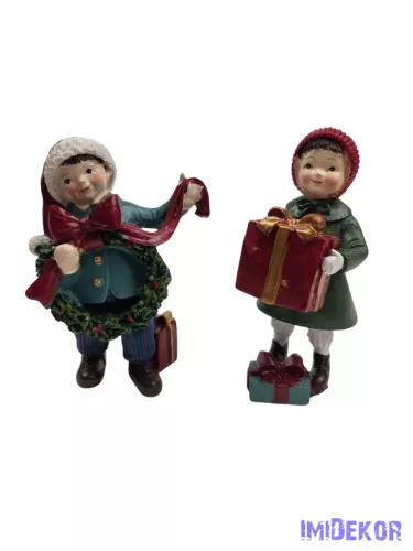 Karácsonyi ajándékkal fiú-lány 12 cm