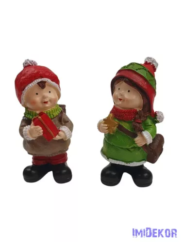 Piros sapkás téli gyerekek