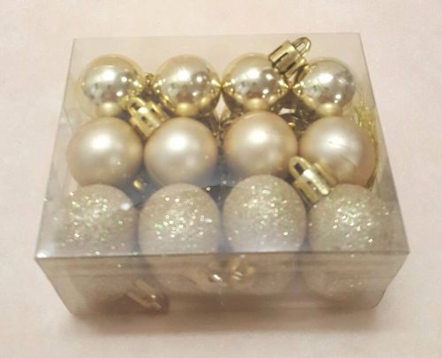 8 x 3-as mix karácsonyi gömb akasztható 2,5 cm arany
