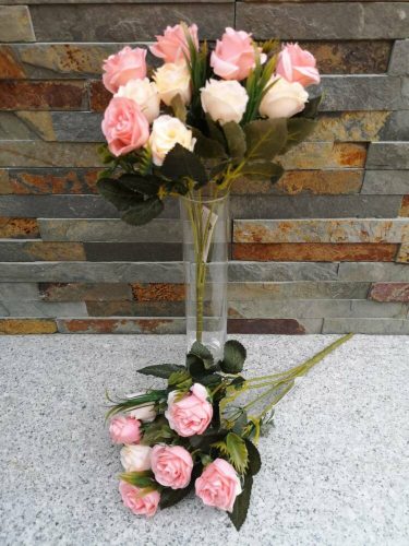 Rózsa mix 10 fejes selyemvirág csokor zöldekkel 31 cm - Halvány Rózsaszín