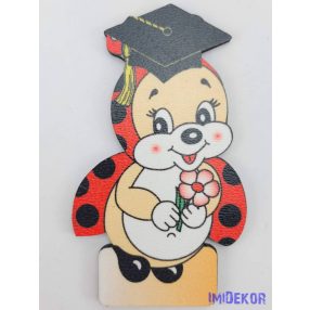 Cuki piros pöttyös katica tábla ballagó kalapban