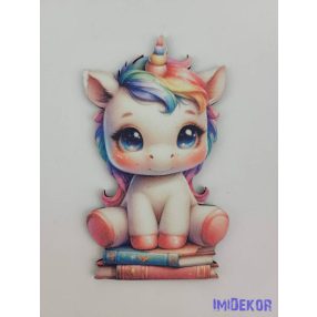 Unikornis figura - Könyven ülő