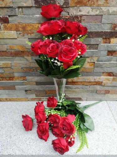 Rózsa 12 fejes selyemvirág csokor díszítőkkel 40 cm - Piros