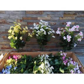 Apró virágos csokrok